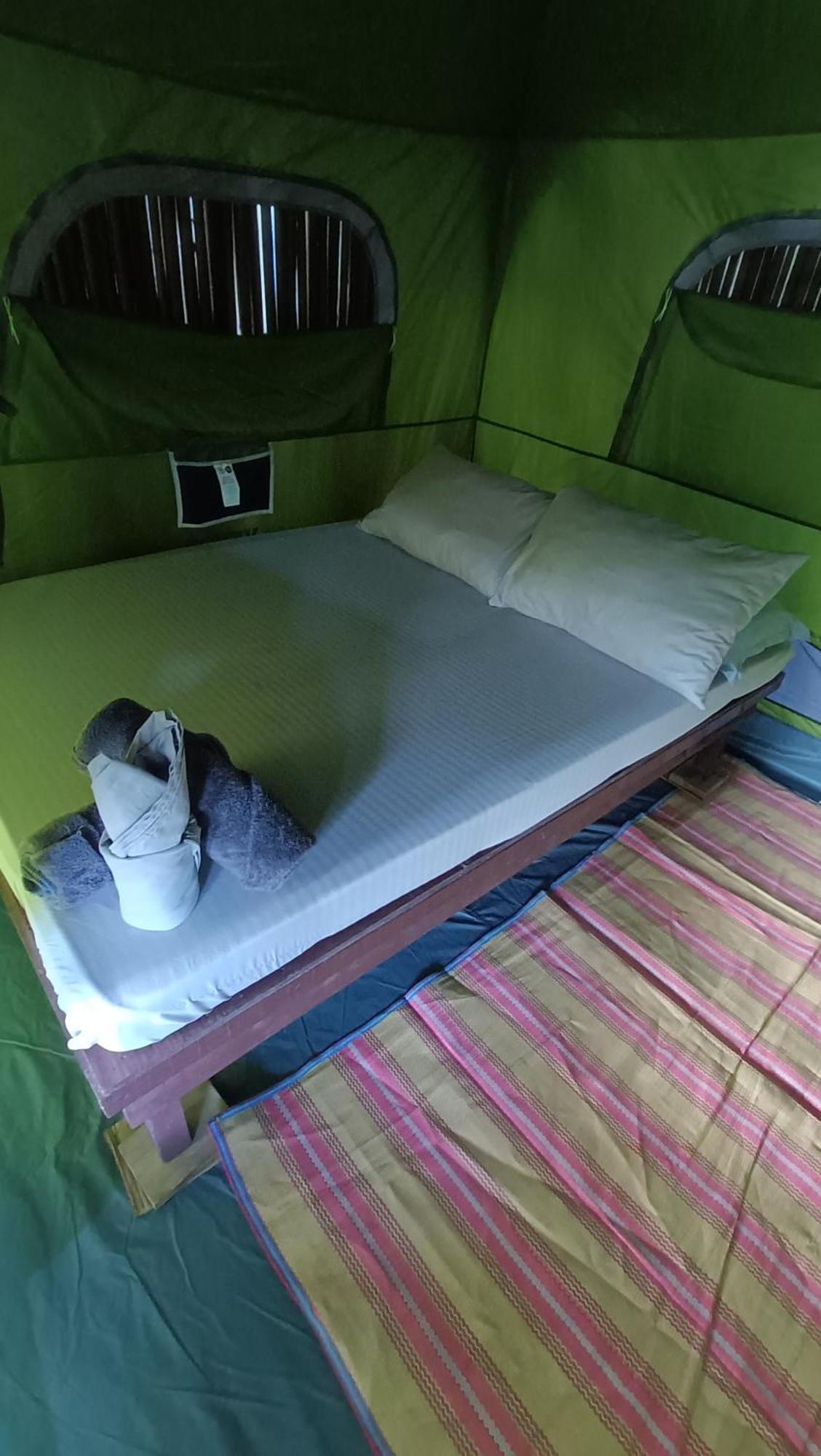 Tony'S Country Glamping With Chalet With Private Wash Room Accommodation El Nido Extérieur photo